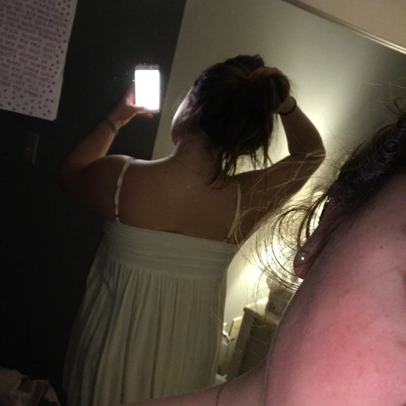 White dress - Picture 2 of 2